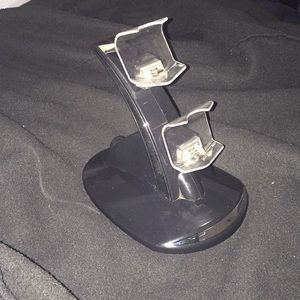 Charging station for Ps4 controller